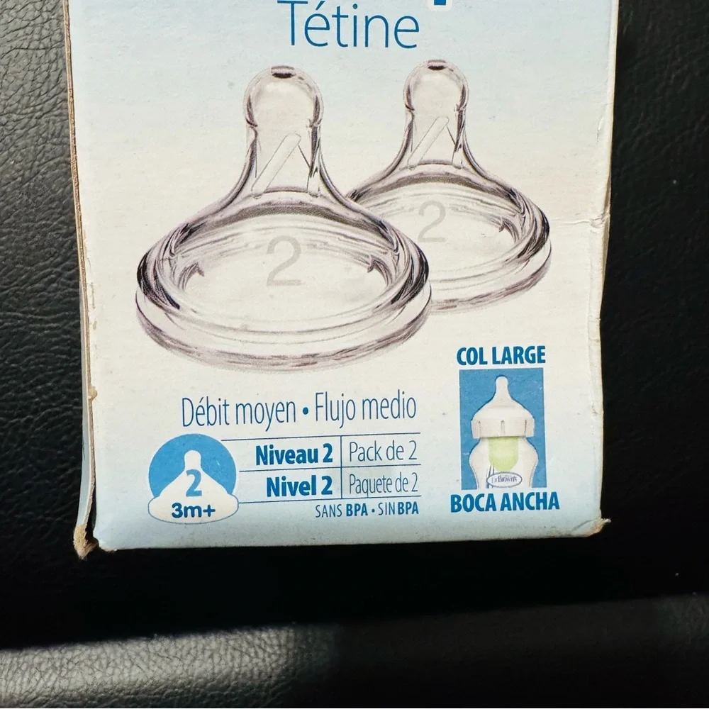 Dr. Brown's Anti-Colic‎ Medium Flow Level 2 Nipple Two Pack BPA Free Wide Neck